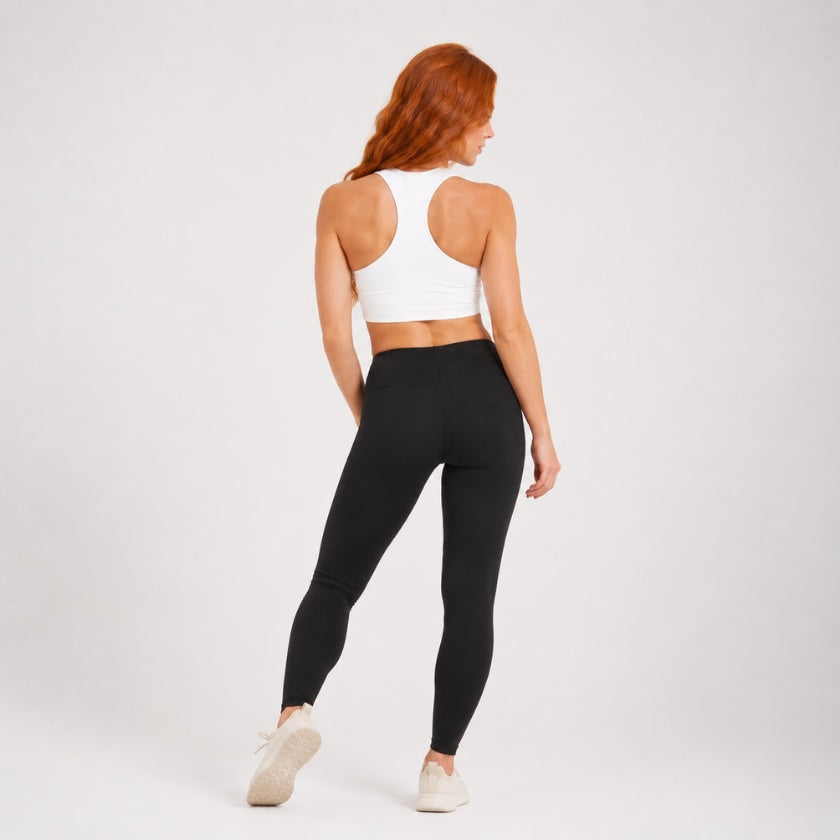 Luna &amp; Soul Asana Fem Bra in black.