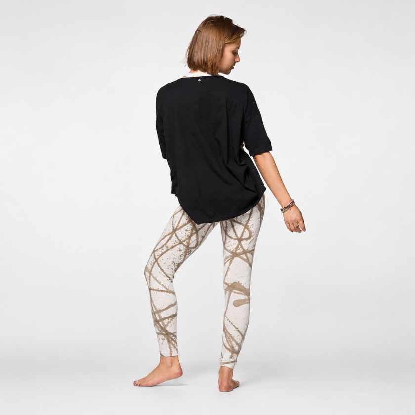 Back view of black organic cotton Zen yoga top — oversized hi-low hem, Luna &amp; Soul activewear