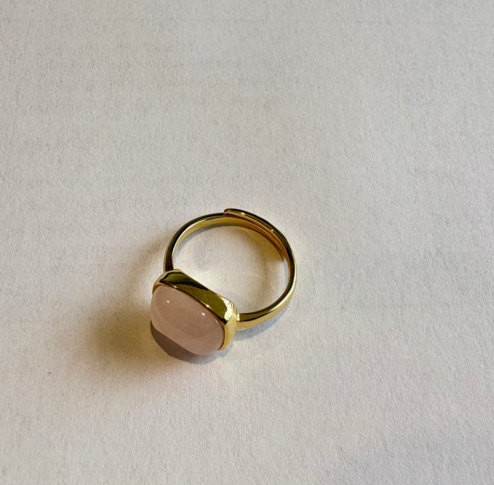 Adjustable gold plated rose quartz ring with matte finish