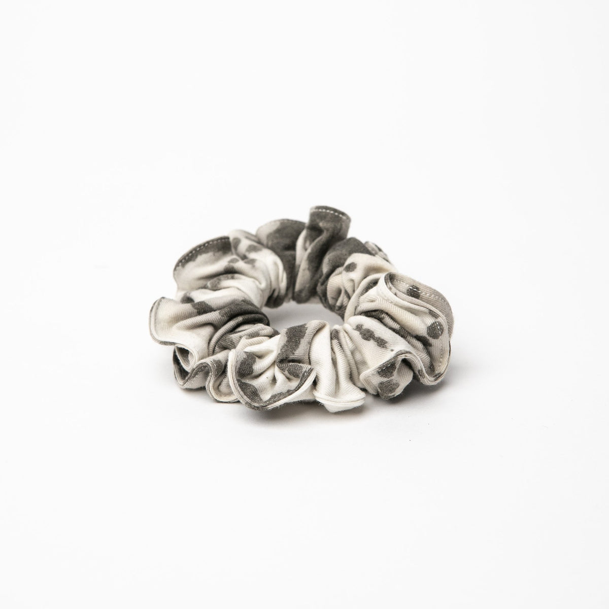Grey Scrunchies | Luna &amp; Soul | Sustainable Yoga Wear